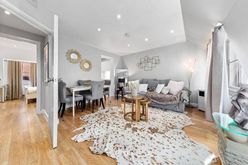 3 Bedroom Flat In Mayfair Hy4 * Londra