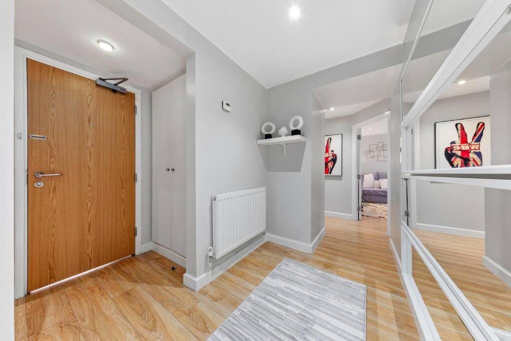 3 Bedroom Flat In Mayfair Hy4 Apartament Londra