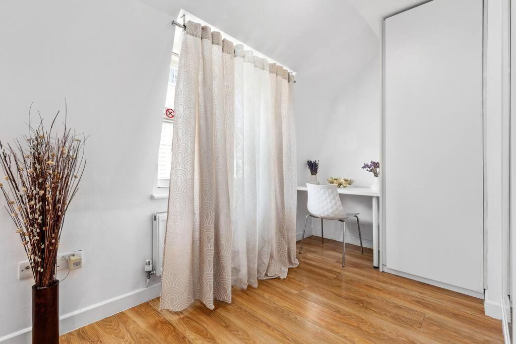 3 Bedroom Flat In Mayfair Hy4 * Londra